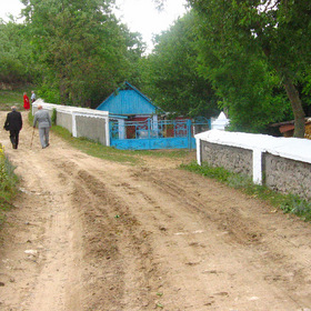 Село Садковцы.